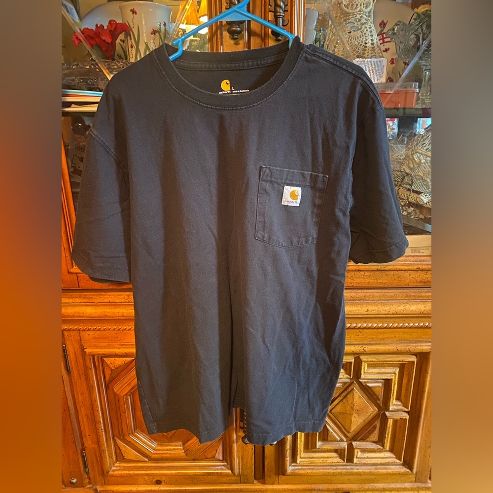 Black carhartt t-shirt